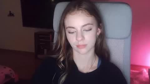 Snapshot of ariacreazy chatting on 11.08.25 AriaCreazy online show from 11.08.25