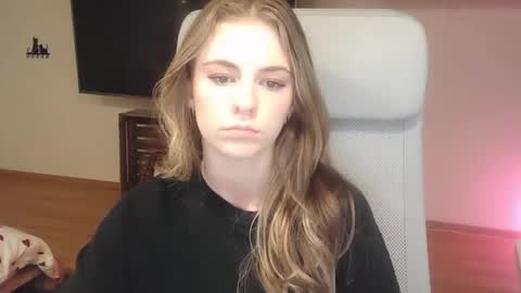 Snapshot of ariacreazy chatting on 11.09.25 AriaCreazy online show from 11.09.25