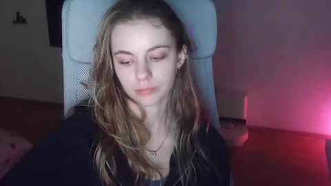 Snapshot of ariacreazy chatting on 11.29.25 AriaCreazy online show from 11.29.25