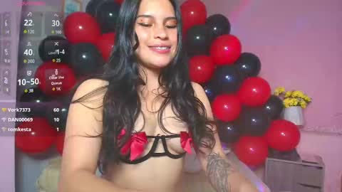 Snapshot of ariadna_dawson8 chatting on 02.15.25 Ari online show from 02.15.25