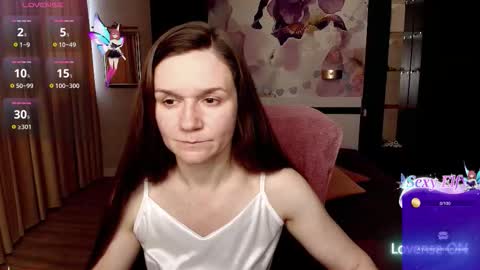 Snapshot of ariagrays chatting on 02.11.26 AriaGray online show from 02.11.26