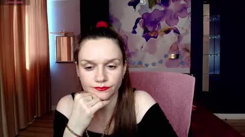 Snapshot of ariagrays chatting on 03.08.26 AriaGray online show from 03.08.26