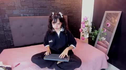      online show from 02.22.25