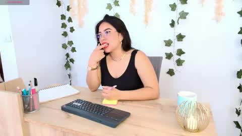 ariana_castillo__ online show from 05.05.26