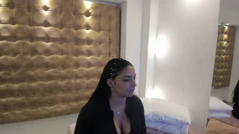 Snapshot of ariana_morelly chatting on 05.05.26 ARIANA MORELLY online show from 05.05.26