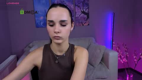 ariana_ross7 online show from 11.04.25