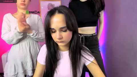 ariana_ross7 online show from 11.19.25