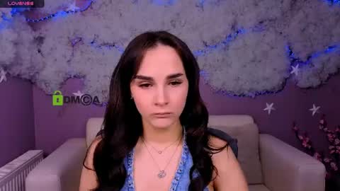 Snapshot of ariana_ross7 chatting on 06.19.26 ariana_ross7 online show from 06.19.26