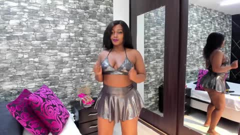 Snapshot of arianaablack chatting on 01.15.25 Ariana online show from 01.15.25