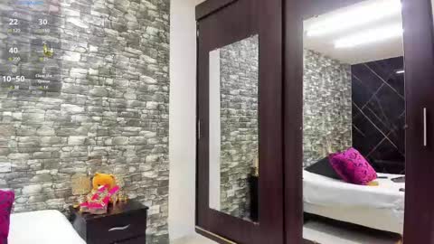 Snapshot of arianaablack chatting on 02.21.25 Ariana online show from 02.21.25