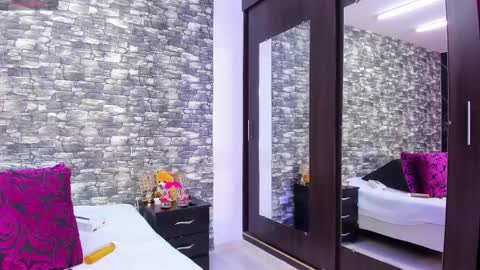 Snapshot of arianaablack chatting on 03.04.25 Ariana online show from 03.04.25