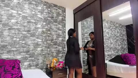 Snapshot of arianaablack chatting on 03.07.25 Ariana online show from 03.07.25