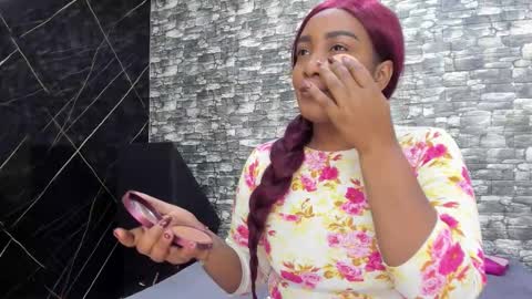 Snapshot of arianaablack chatting on 12.05.25 Ariana online show from 12.05.25