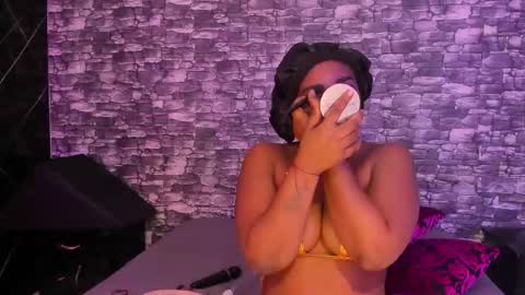 Snapshot of arianaablack chatting on 02.05.26 Ariana online show from 02.05.26