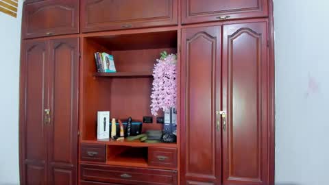 Andrea online show from 10.13.25