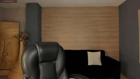 Ariana Dumont online show from 04.20.26