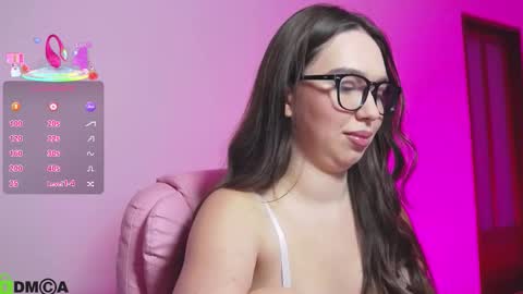 Snapshot of arianahot777 chatting on 11.28.25 arianahot777 online show from 11.28.25