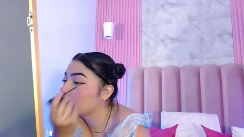 Snapshot of arianarougee chatting on 05.03.26 ArianaRougee online show from 05.03.26