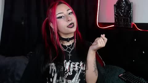 Snapshot of arianauwu666 chatting on 02.04.25 help me 100 hands up my OF is Free  online show from 02.04.25
