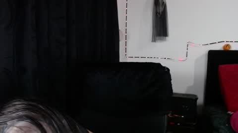 Snapshot of arianauwu666 chatting on 10.05.25 help me 100 hands up my OF is Free  online show from 10.05.25