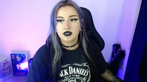 help me 100 hands up my OF is Free  online show from 05.04.26