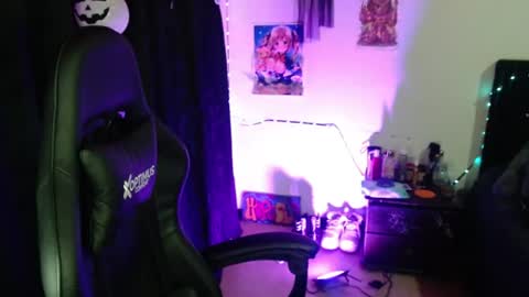 help me 100 hands up my OF is Free  online show from 06.09.26
