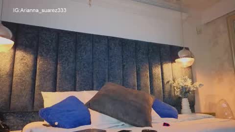 Snapshot of arianna_suarez1 chatting on 09.14.25 Arianna online show from 09.14.25