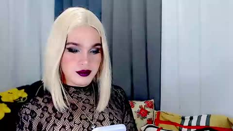 ARIANNE CUMS  online show from 02.25.25