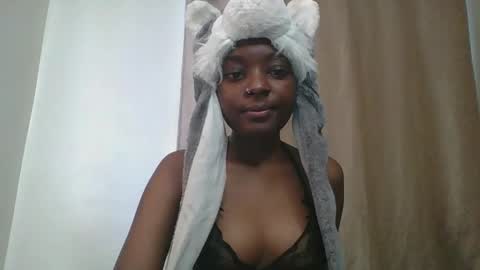 Tight pussy online show from 04.25.26