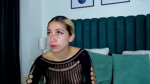 Snapshot of aribunnie chatting on 04.18.26 Ari Bunnie online show from 04.18.26
