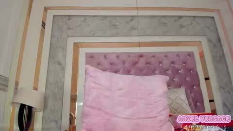 Snapshot of ariel_versace chatting on 02.24.26 ARIEL online show from 02.24.26