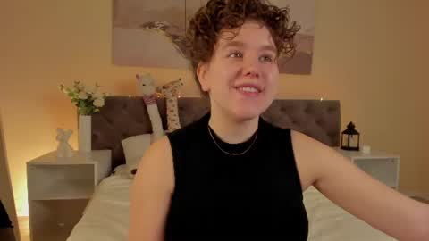 Snapshot of ariella_sol chatting on 07.06.26 Ariella GTM3 Tue Wed Thu Fri Sat 0400 am-1030pm online show from 07.06.26