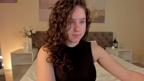 Snapshot of ariella_sol chatting on 07.24.26 Ariella GTM3 Tue Wed Thu Fri Sat 0400 am-1030pm online show from 07.24.26