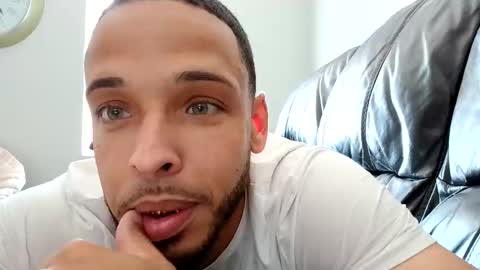 arielsuarez3051995 online show from 05.14.26