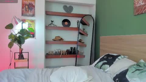 Snapshot of arii_anna_ chatting on 06.19.26 Arii Anna online show from 06.19.26