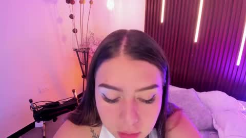  Arianna  online show from 04.22.26