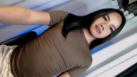 hi follow me its ARI  online show from 02.18.26