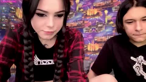 Snapshot of arina_rose chatting on 12.20.24 Arinka online show from 12.20.24