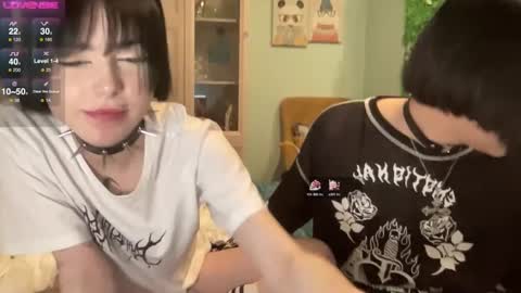 Snapshot of arina_rose chatting on 02.16.25 Arinka online show from 02.16.25