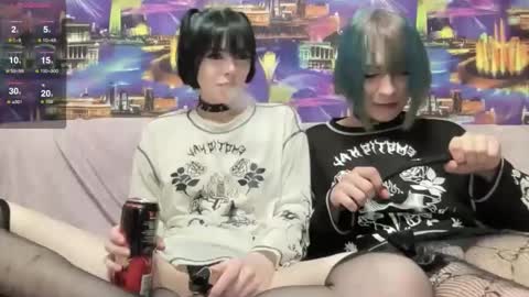 Snapshot of arina_rose chatting on 02.24.25 Arinka online show from 02.24.25