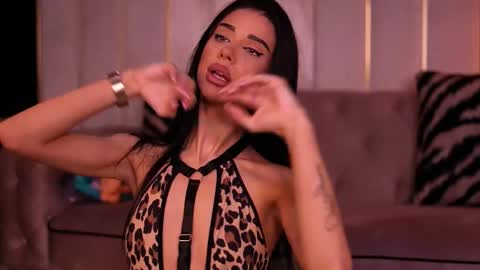 Arina online show from 11.20.25