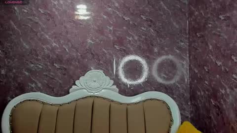 Snapshot of arisha_lee2 chatting on 03.11.25 arisha_lee2 online show from 03.11.25