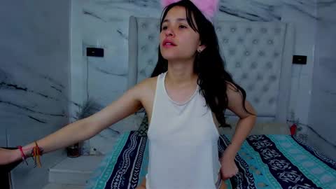 Snapshot of arisha_lee2 chatting on 10.14.25 arisha_lee2 online show from 10.14.25