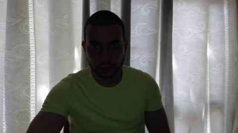 Snapshot of armando_2002 chatting on 11.26.25 ARMANDO online show from 11.26.25