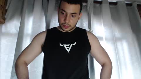 Snapshot of armando_2002 chatting on 05.17.26 ARMANDO online show from 05.17.26