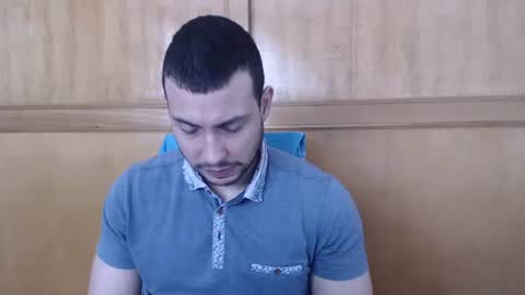 Snapshot of armando_2002 chatting on 06.11.26 ARMANDO online show from 06.11.26