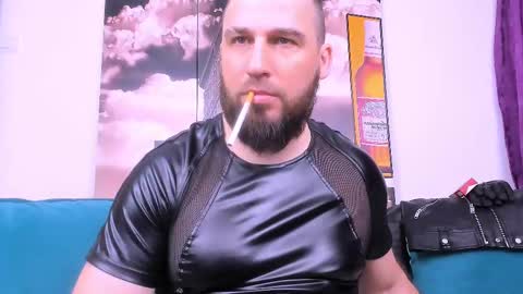 Snapshot of armandosteel chatting on 02.19.25 Armando online show from 02.19.25