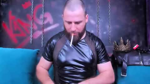 Snapshot of armandosteel chatting on 11.14.25 Armando online show from 11.14.25