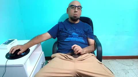 arnelux72 online show from 10.27.25