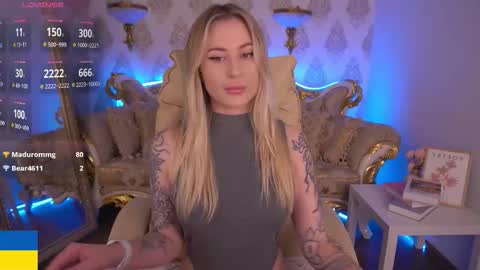 Snapshot of arolinanight chatting on 09.09.25 AROLINA online show from 09.09.25